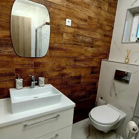 Daire Kikoeto Setany Iii. *