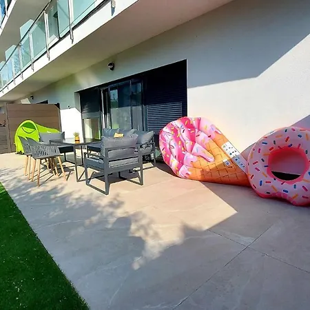 Kikoeto Setany Iii. Daire Balatonszárszó