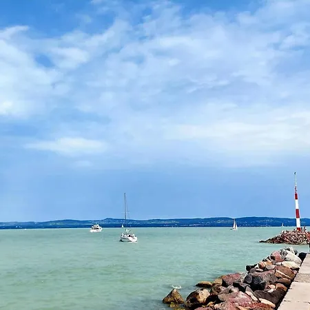 Kikoeto Setany Iii. Daire