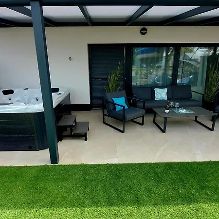 Kikoeto Setany Iii. *