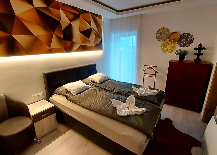 Kikoeto Setany Iii. Balatonszárszó