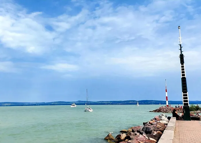 Kikoeto Setany Iii. Apartmán